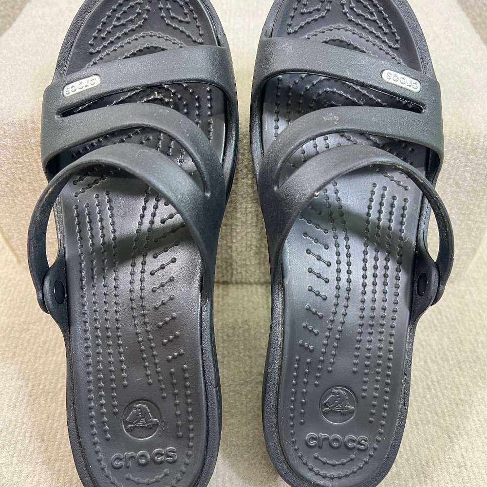 Crocs Patricia Wedge Heel, Black size 9